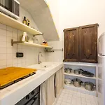 Hidden Gem On Chiaia Pedastrian Area By Napoliapartments Neapel
