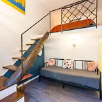Hidden Gem On Chiaia Pedastrian Area By Napoliapartments Apartment Neapel