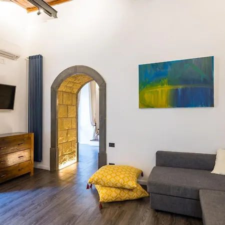 Hidden Gem On Chiaia Pedastrian Area By Napoliapartments Apartament