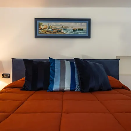 Hidden Gem On Chiaia Pedastrian Area By Napoliapartments Apartament